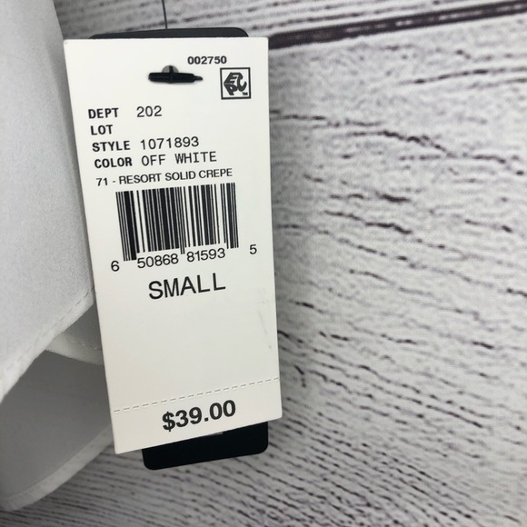 NWT BCX White Crepe Off the Shoulder Top Sz Sm - Picture 3 of 6